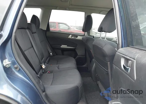 2011 Subaru Forester 2.5X Premium из США, поврежденный, VIN JF2SHADC8BH744446